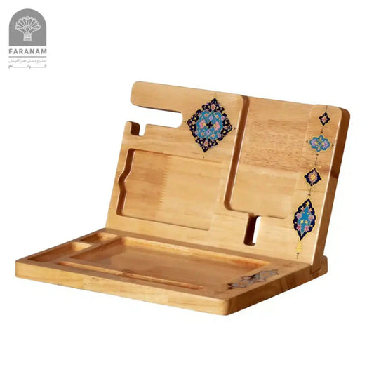 Wooden tray with decorative elements on a white background, featuring the Faraman brand.