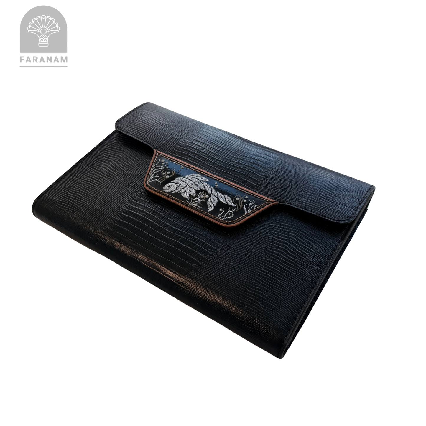 Vala Handgeätzte Ledertasche, handgefertigt, entworfen von Faranam Studio