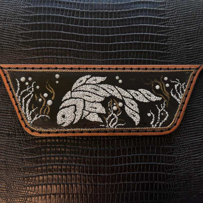 Vala Handgeätzte Ledertasche, handgefertigt, entworfen von Faranam Studio